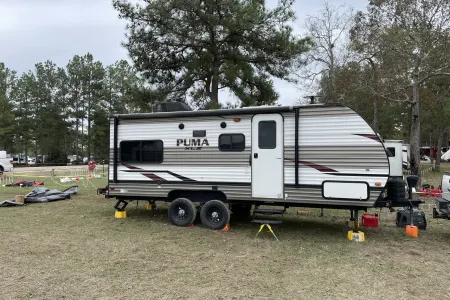 2019 Palomino Puma XLE Lite: Half-Ton Towable, Solar, Upgrades