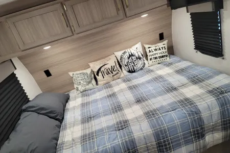 BOOK THE NEWEST TRAILER ON OUTDOORSY! "2026 BUNKHOUSE FULLY LOADED"
