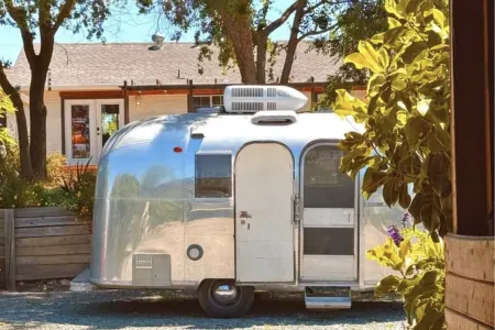 Classic 1967 Airstream Caravel – Travel Light, Live Large