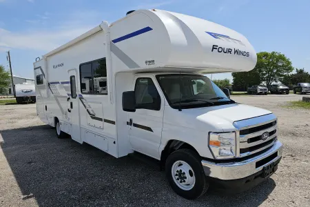 Sleeps the Whole Crew! Rent Our 2026 Thor Four Winds 31E Bunkhouse Class C