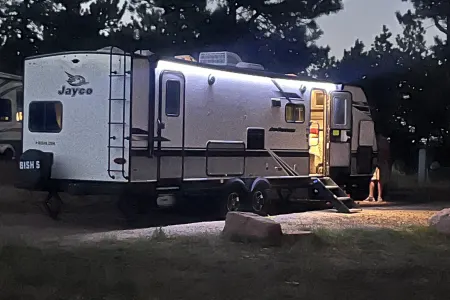 2021 Jayco Jay Feather - Fun Weekend Getaway for the Whole Family