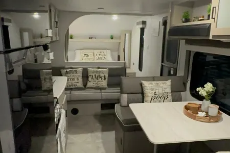 "YHOW" MEET SALEM, OUR FUN RV