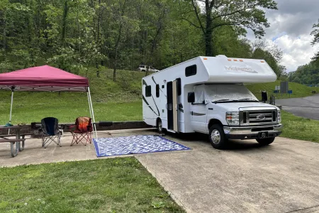 "Erwin" - 2019 Thor Majestic in East TN