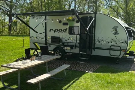 Northern Adventure Pod: The Family Friendly 2022 R-Pod