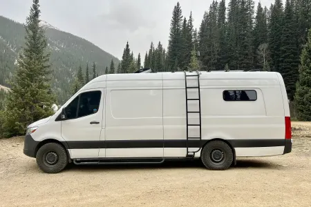 Dog Friendly Cozy Living Campervan!