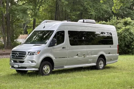 Airstream Interstate Tommy Bahama 4x4 Luxury Camper Van