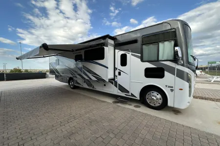 36FT Luxury RV