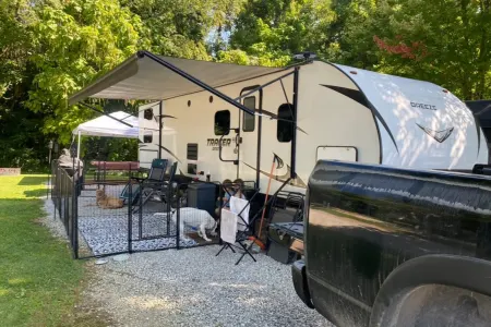 Travel trailer w/bunkhouse! Sleeps up to 8!