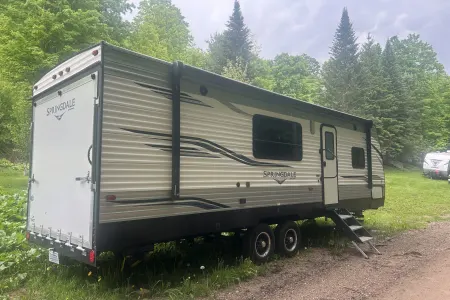 Keystone tail gator toy hauler
