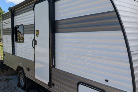 2024 Aspen Trail Mini 17ft / Half Ton Towable