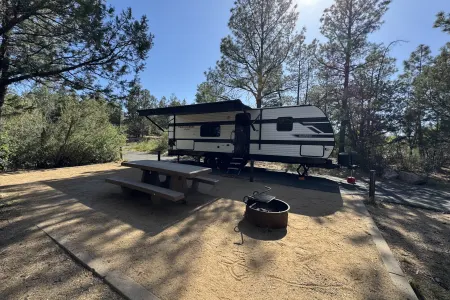 Ponderosa Retreat: 2024 Transcend Xplor BunkHouse