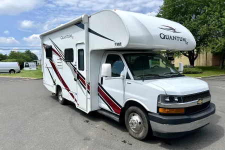 The Road Quantum – Your Tiny Home on Wheels