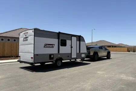 Your Hotel on Wheels, Sleeps Up to 6 "Susie"