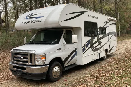 2022 Thor Four Winds CNC1683