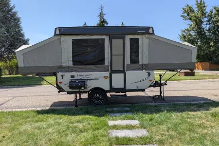 Flagstaff MAC Pop-Up - 2018 - Compact, Like New!