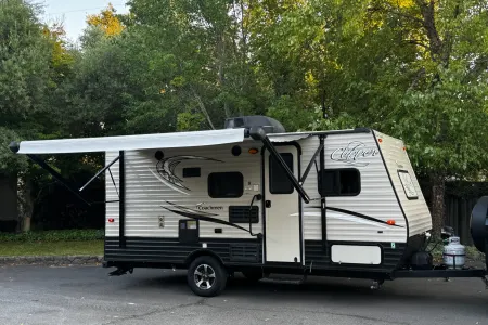 The Family Camper (Free Napa or Sonoma Pick up)