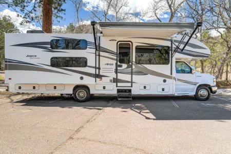 2018 Jayco Greyhawk-Bunkhouse model-Starlink available