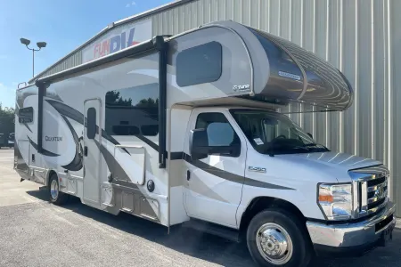 Your Rolling Retreat – Fully Equipped Thor Quantum WS31