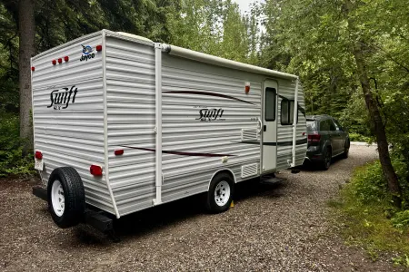 Hassle-Free Family Camping  SUV Towable Jayco Swift With Bunks Sleeps 5