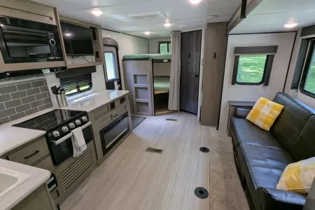 Keystone Hideout | Cozy and Modern Bunkhouse