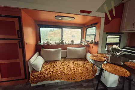 KIT Trailer