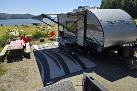 2022 Evo 179DB - Fully Stocked, Solar-Charged Bliss!