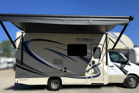 2018 Thor Freedom Elite 24FE