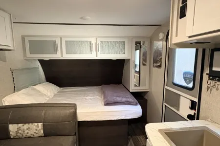 Compact travel trailer sleeps 5 people