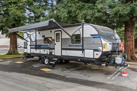 Whisky Town Pioneer | Includes 50GB Starlink WiFi | Sac