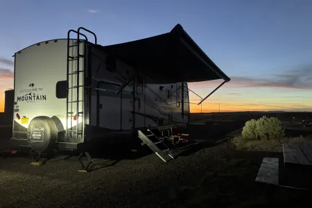 Outdoors RV Travel Trailer