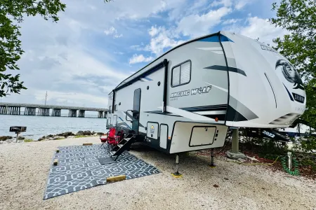 2022 Arctic Wolf 287BH