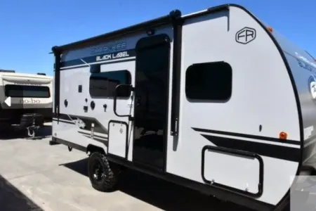 Lightweight Easy to Tow 2026 Wolf Pup