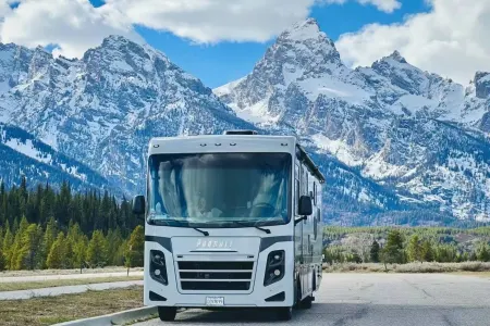 2023 Coachmen Pursuit 31BH – Bunkbed