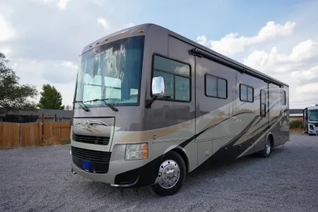 Allegro 36LA Class A Motorhome w/ Slide-Outs