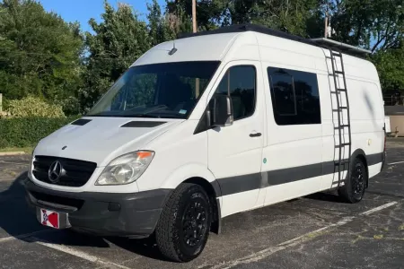 Off-grid campervan