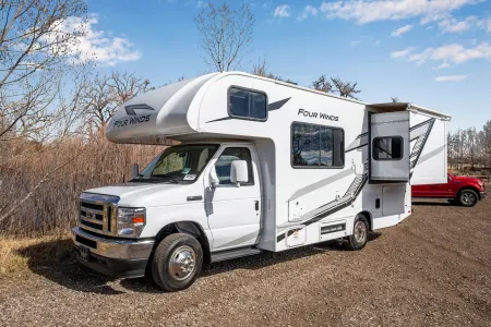Easy to Drive, Spacious and Brand New! Ghost Tour tickets included!