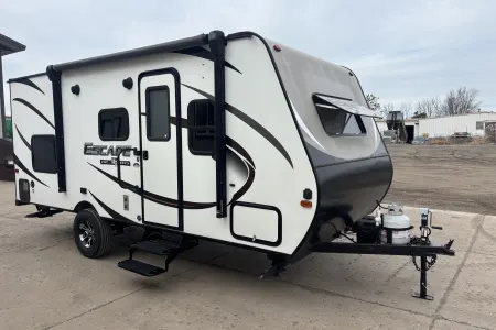 2018 Escape by KZ with Bunks