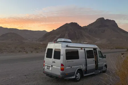 Luxe Sprinter Pleasure-Way