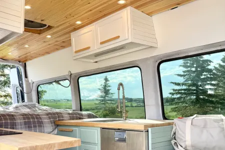Huck the Adventure Van – Camp Easy. Dog Friendly!