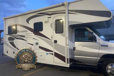 Fleet #C5 Deluxe Class C – 4 adults + 2 kids