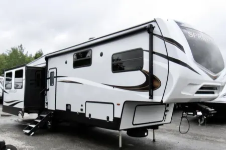 2021 Keystone RV Sprinter Limited 35' #MH06