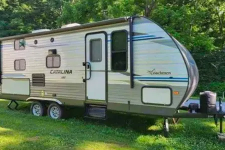 Coachmen by Forest River Catalina Summit Series M-221 DBSCK
