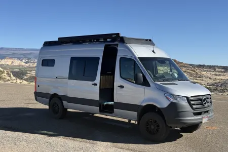 Summit Sprinter Van