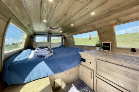 Phoebe the Campervan |  NO Cleaning Fee |   Kananaskis Pass Included
