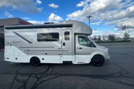 2026 Thor Delano - Enjoy the outdoors in style w/ latest tech!