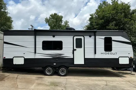 2021 Hideout 262BH Family Bunkhouse Camper – Sleeps 5