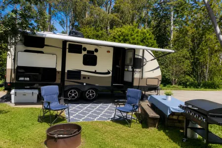 FREE LOCAL DELIVERY! Nevada City Family bunkhouse trailer with 2 slide-outs