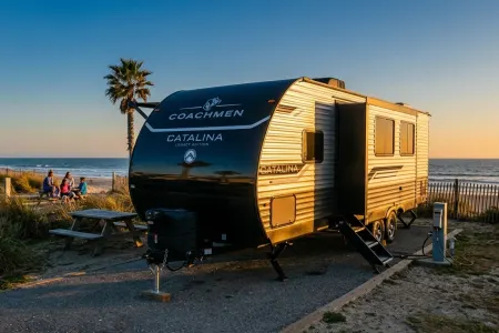 T5 - 2025 Catalina Legacy Edition - STAR-LINK WIFI Equipped SLEEPS 10- PREM