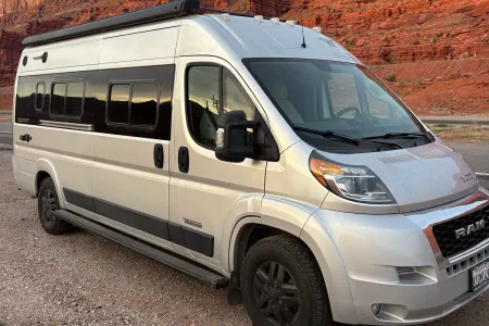 "Demi Travato" 2021 Fully Equipped Campervan