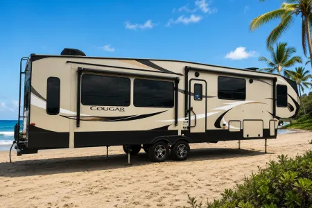 Campfire Castle - Keystone Cougar - 2 Private Adult Bedrooms